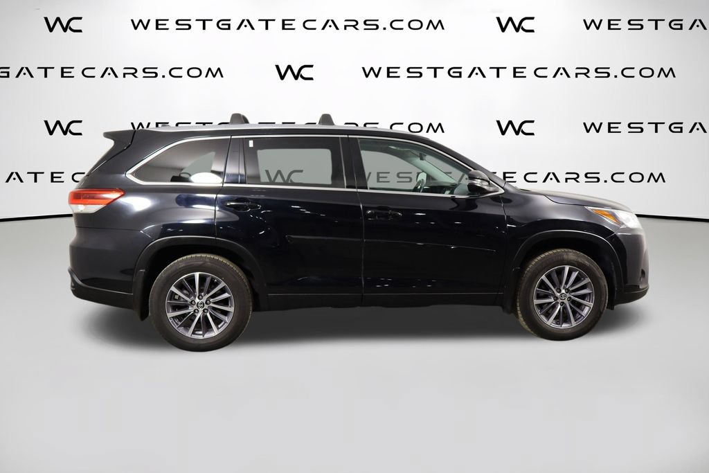 Used 2019 Toyota Highlander XLE AWD/4WD image 48