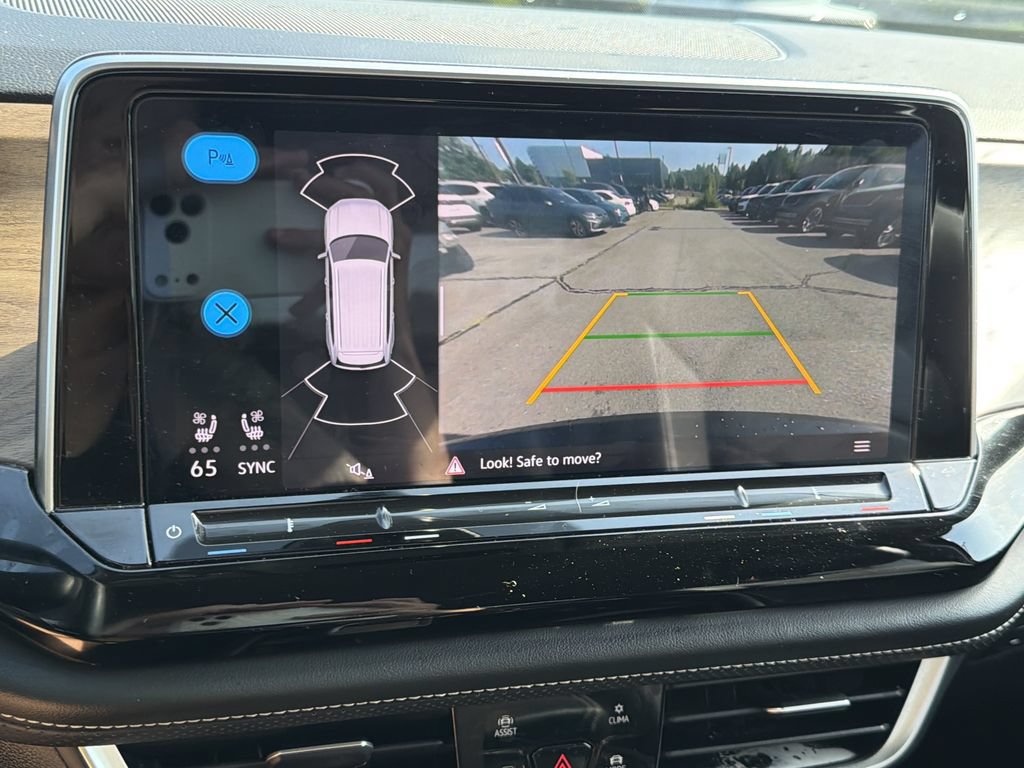 Used 2024 Volkswagen Atlas SE FWD image 28