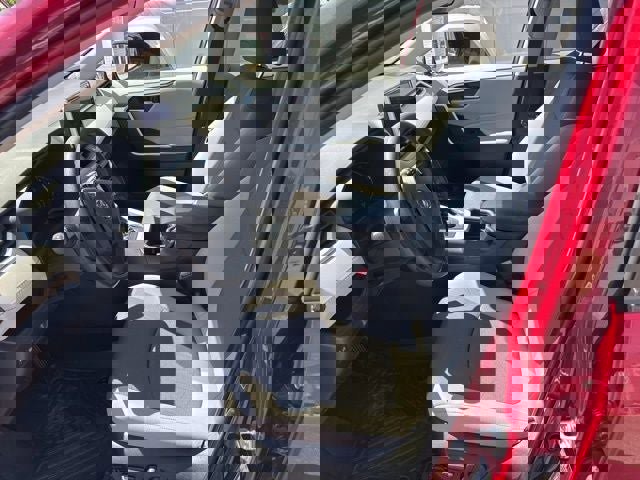 Used 2024 Toyota RAV4 XLE image 20