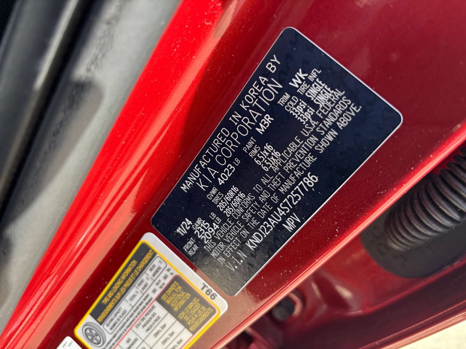 Used 2025 Kia Soul LX w/ LX Technology Package FWD image 26