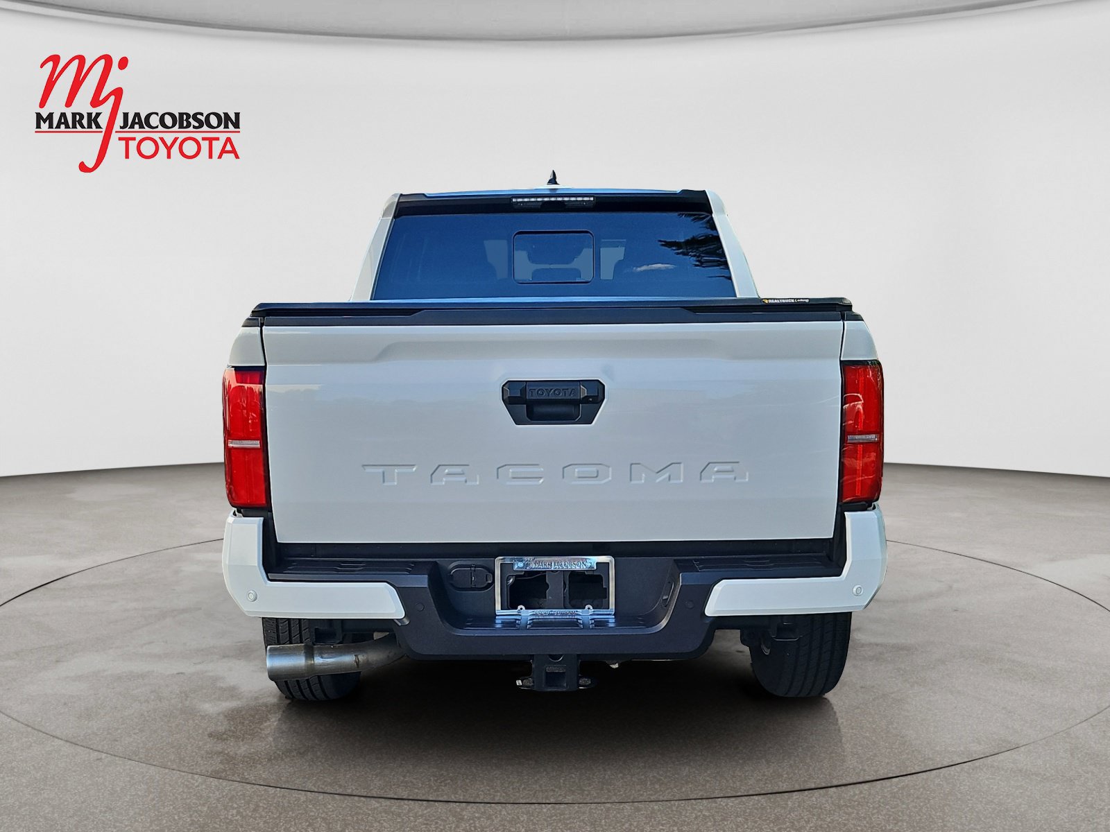 Used 2025 Toyota Tacoma SR5 w/ SR5 Upgrade Package RWD image 11