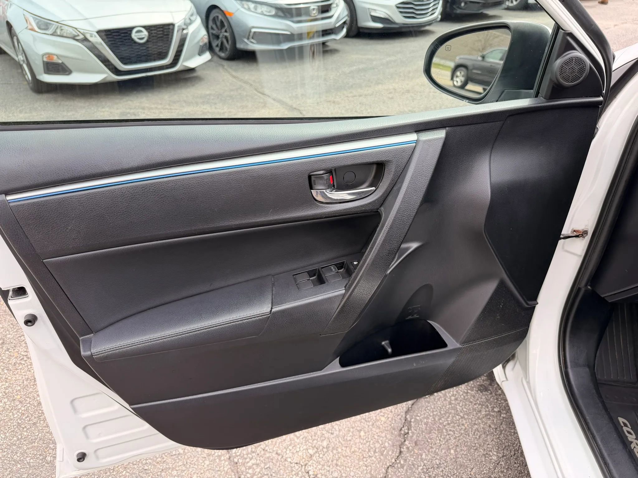 Used 2014 Toyota Corolla S image 13