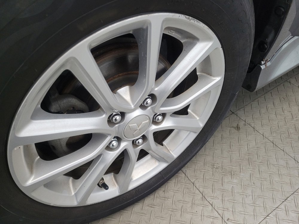 Used 2016 Mitsubishi Lancer ES image 31