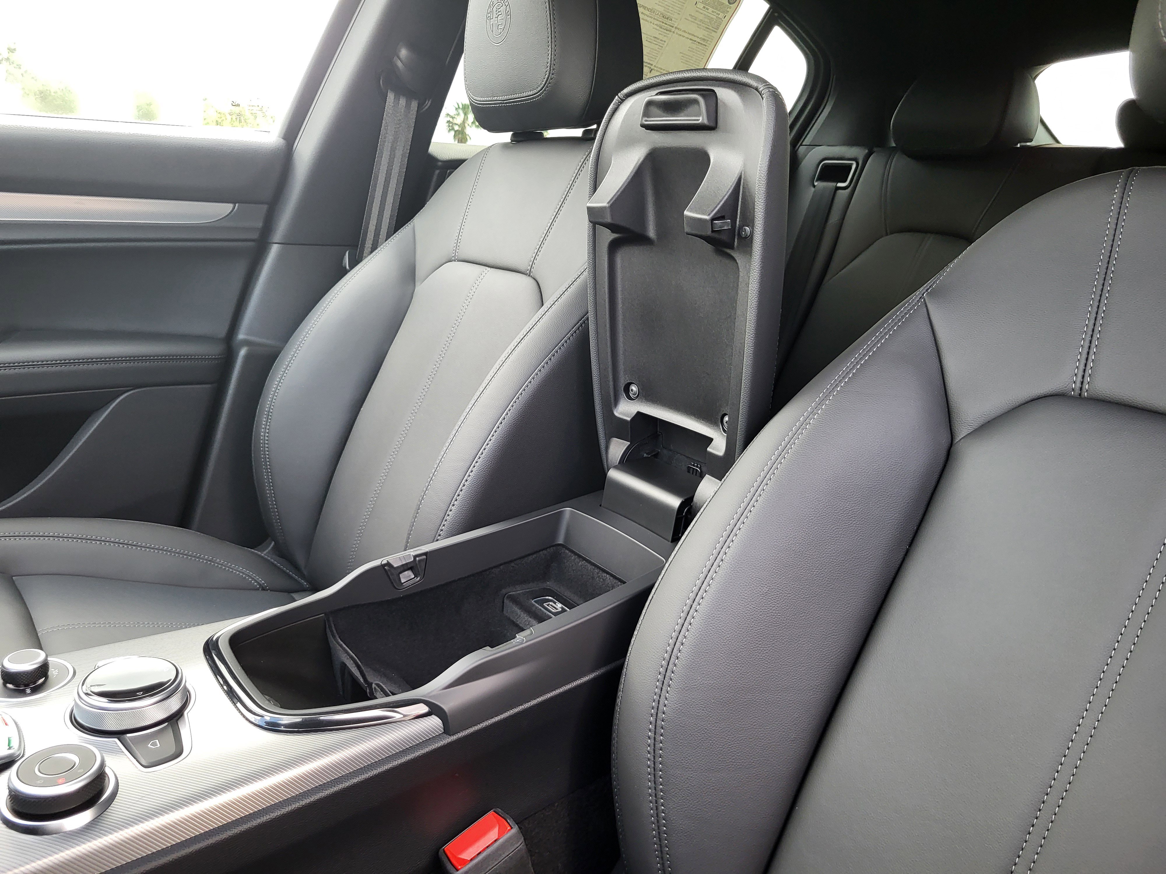 New 2025 Alfa Romeo Stelvio Sprint image 42