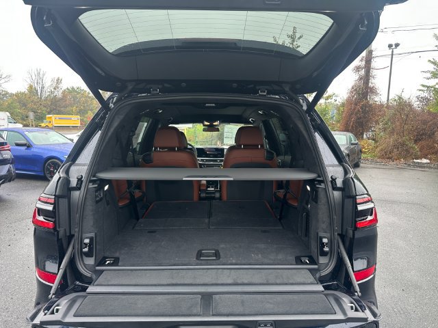 New 2027 BMW X7 xDrive40i w/ M Sport Package AWD/4WD image 23