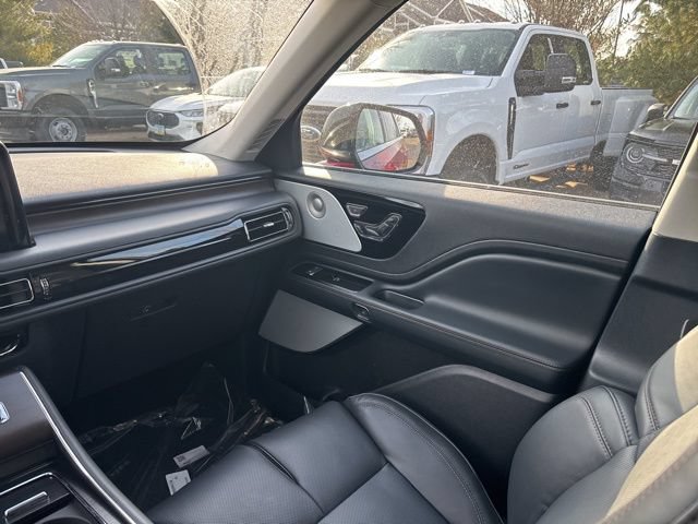 New 2026 Lincoln Aviator Reserve AWD/4WD image 37