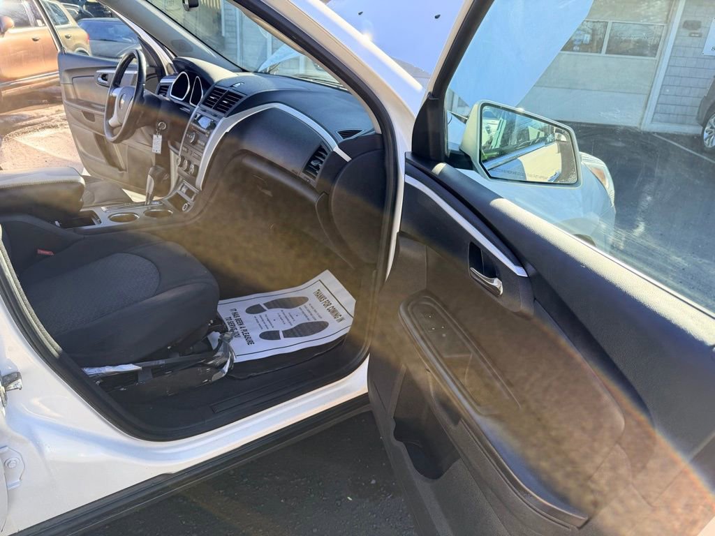 Used 2012 Chevrolet Traverse LT w/ All-Star Edition image 27