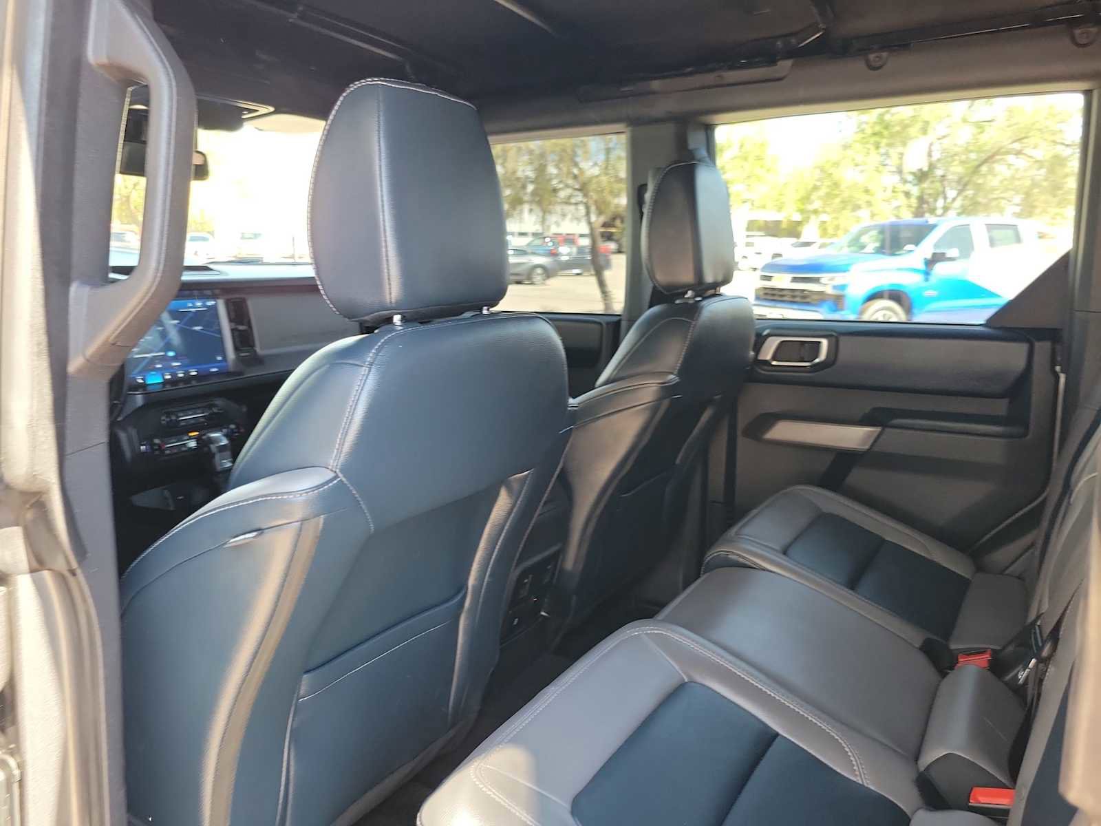 Used 2022 Ford Bronco Outer Banks image 12