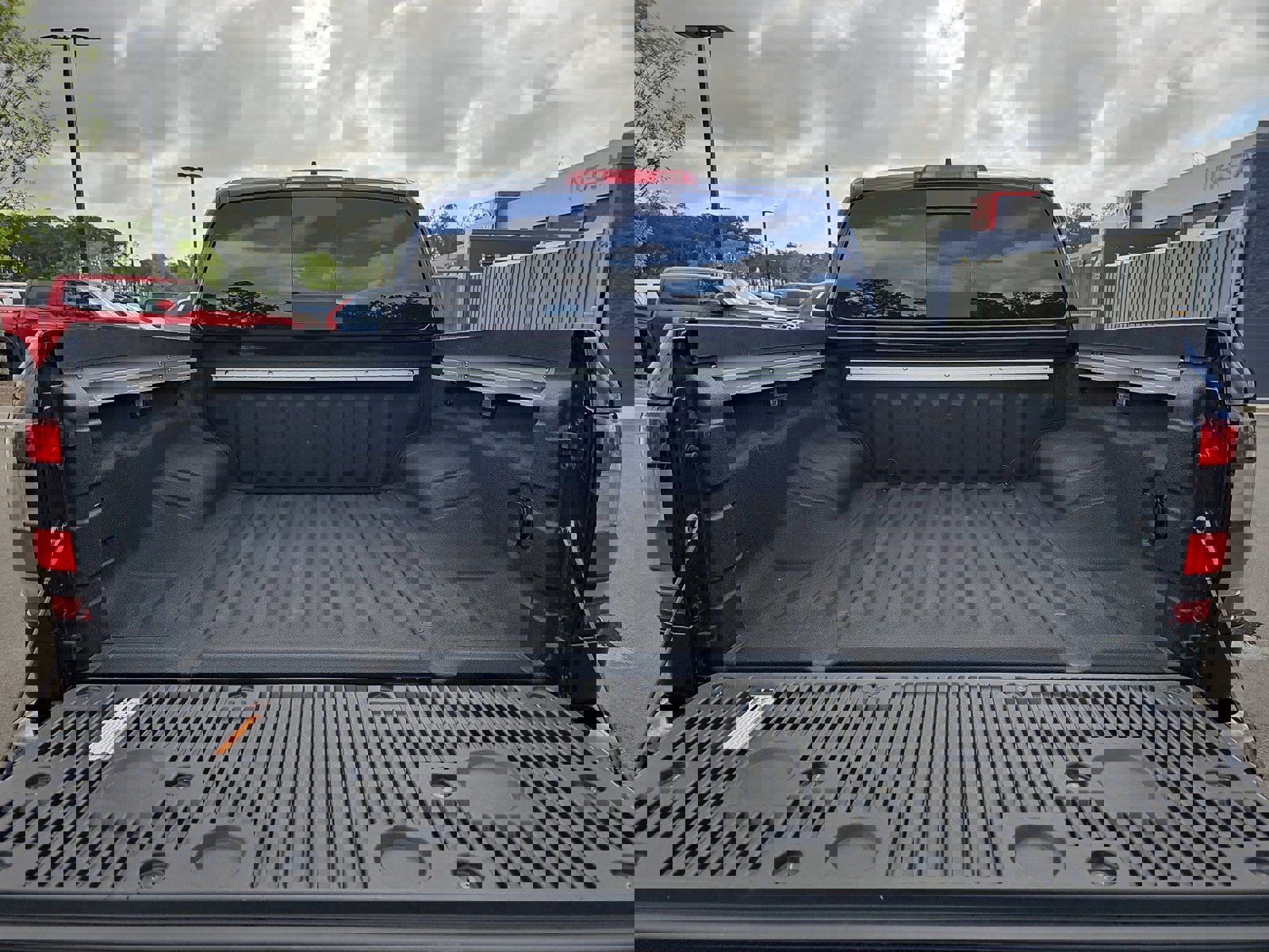 Used 2025 Nissan Frontier Pro-X w/ Pro Premium Package image 12