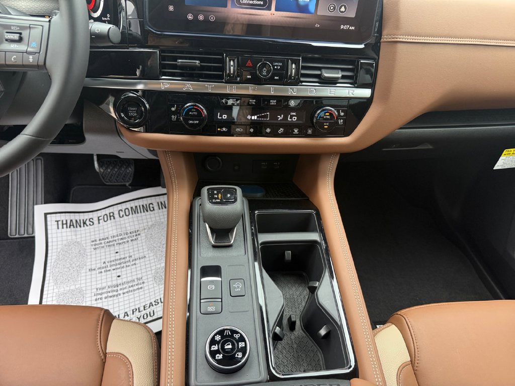 New 2026 Nissan Pathfinder Platinum AWD/4WD image 12
