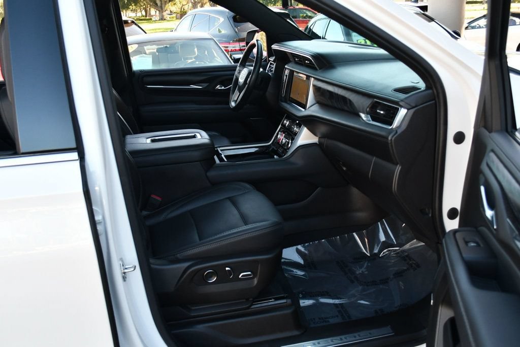 Used 2021 GMC Yukon Denali w/ Denali Premium Package RWD image 54