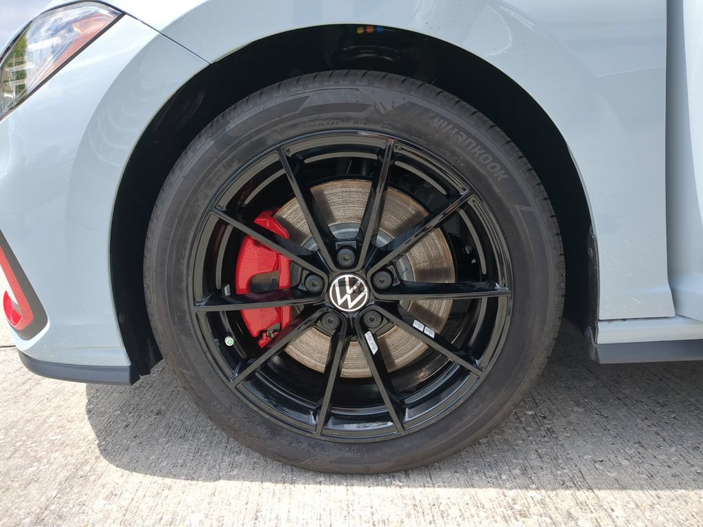 New 2026 Volkswagen Jetta GLI Autobahn FWD image 31