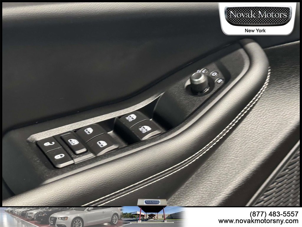 Used 2023 Jeep Grand Cherokee L Limited image 14