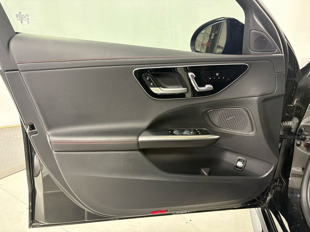 Used 2024 Mercedes-Benz C 43 AMG 4MATIC Sedan image 5