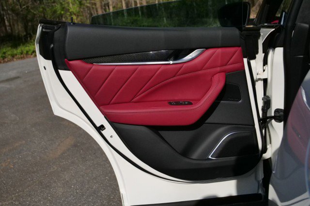 Used 2022 Maserati Levante Modena image 28