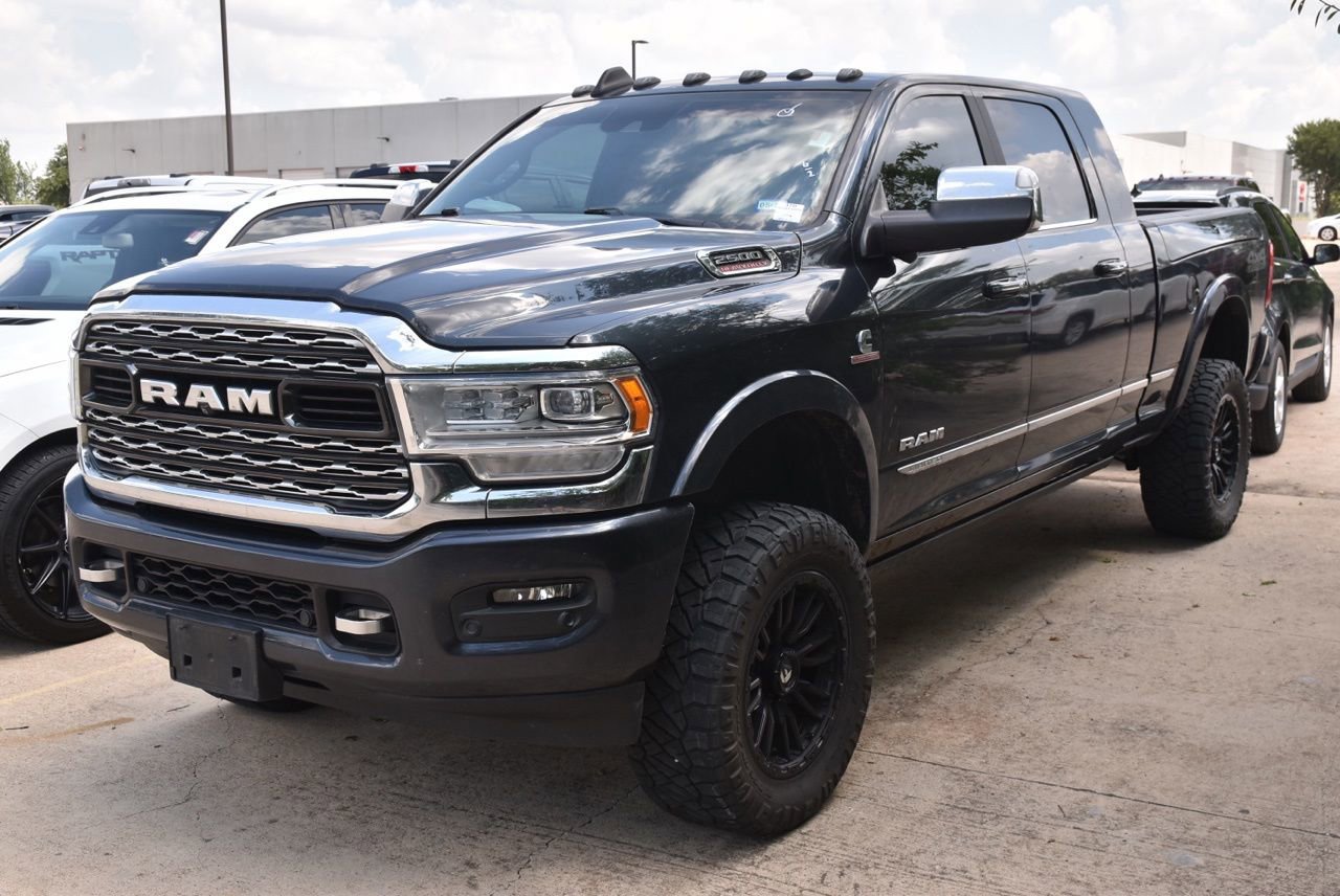 Used 2019 RAM 2500 Limited AWD/4WD image 2