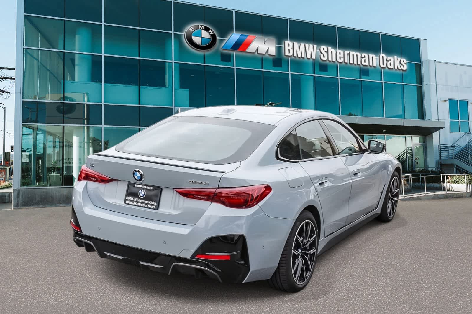 New 2026 BMW i4 eDrive40 w/ M Sport Package RWD image 4