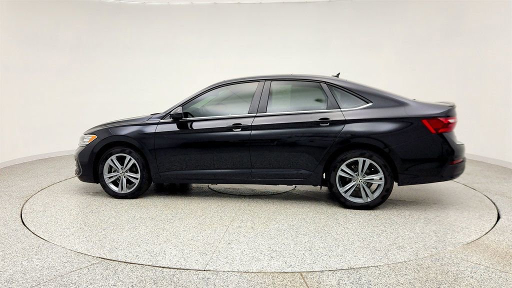 Used 2023 Volkswagen Jetta SE w/ Panoramic Sunroof Package image 8