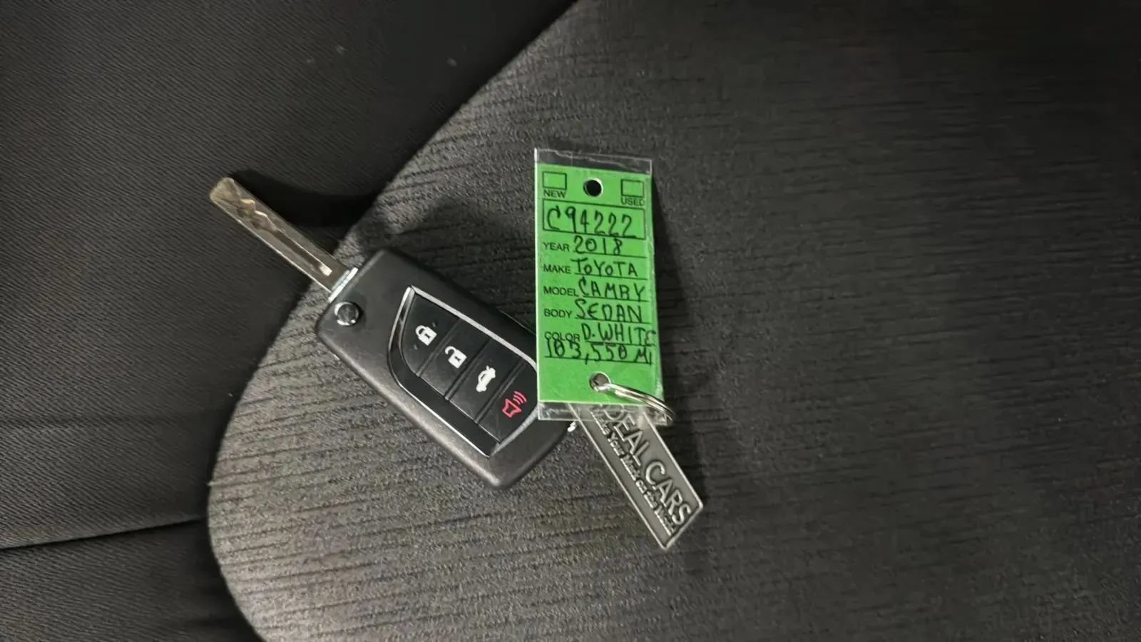 Used 2018 Toyota Camry LE FWD image 30