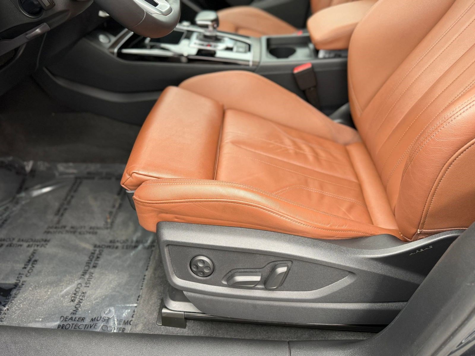 Used 2023 Audi Q5 e Premium w/ Convenience Package image 14