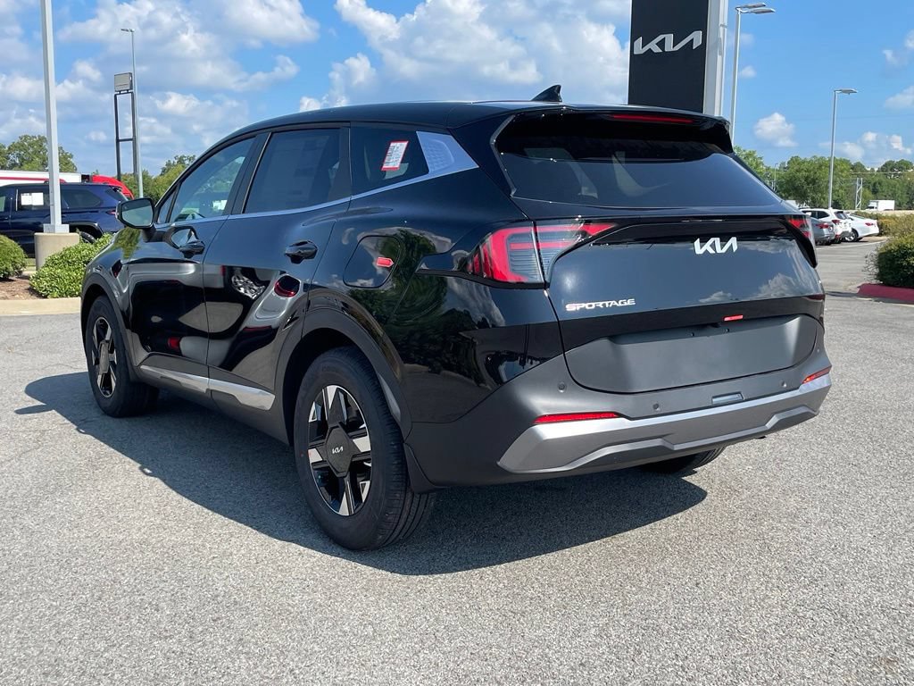 New 2026 Kia Sportage LX w/ LX Convenience Package FWD image 5