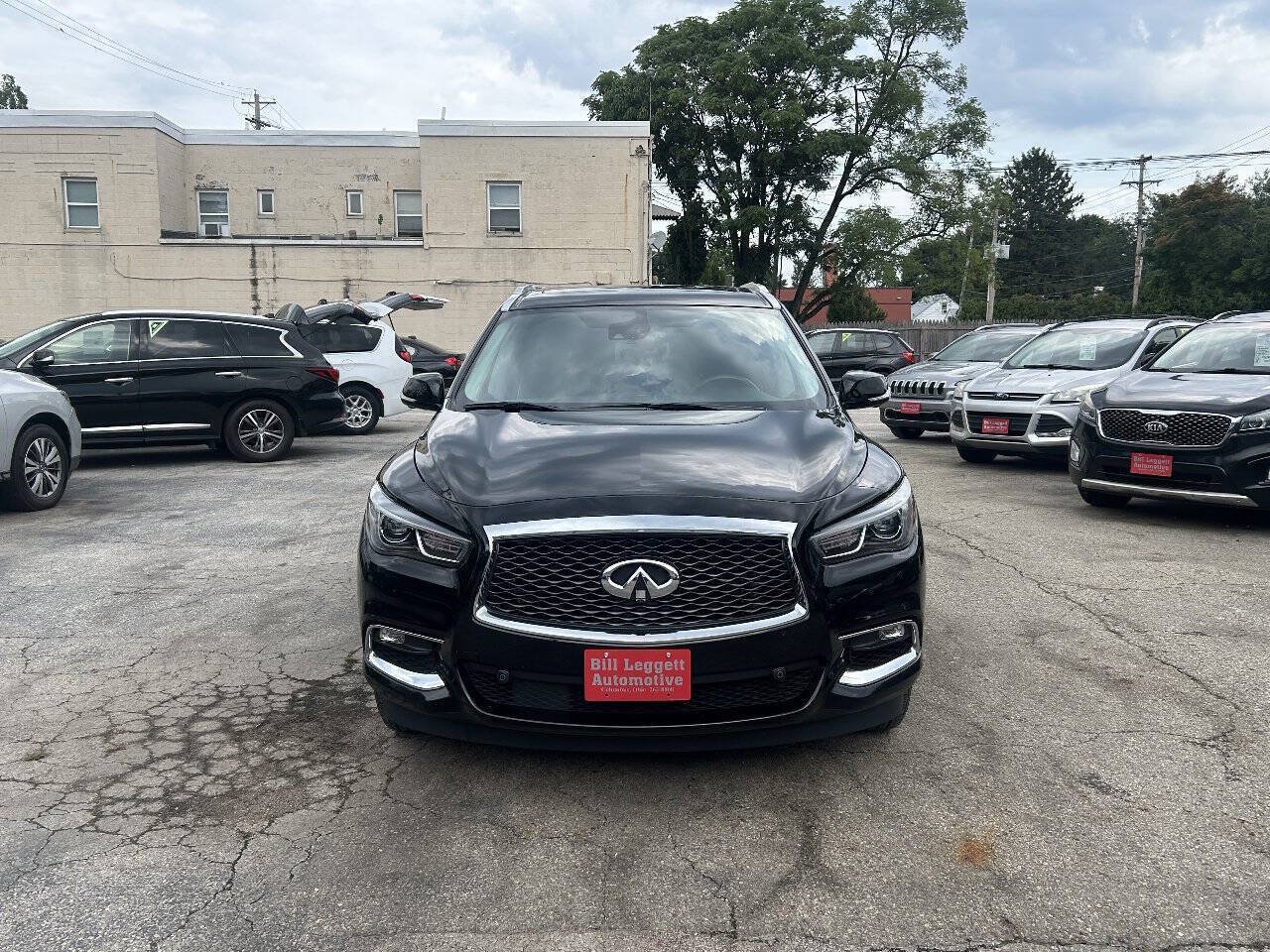 Used 2020 INFINITI QX60 Luxe w/ Essential Package AWD/4WD image 3