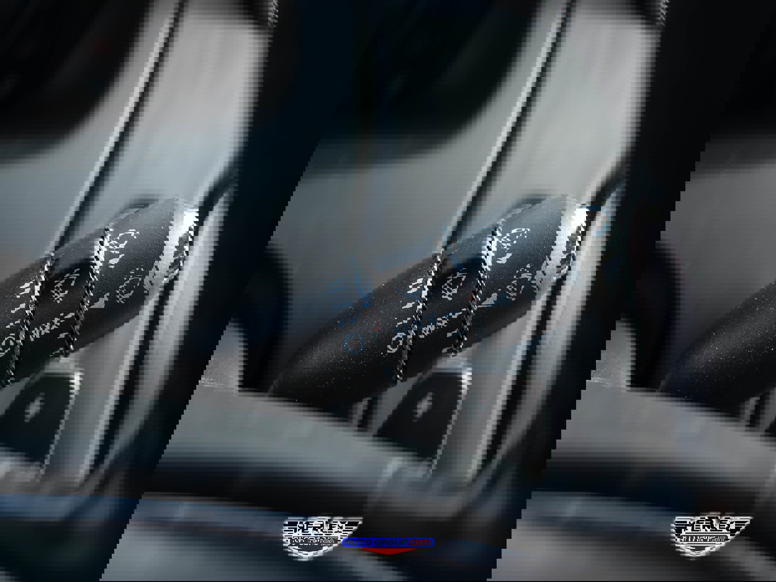 Used 2019 Jaguar XJ R-Sport image 27