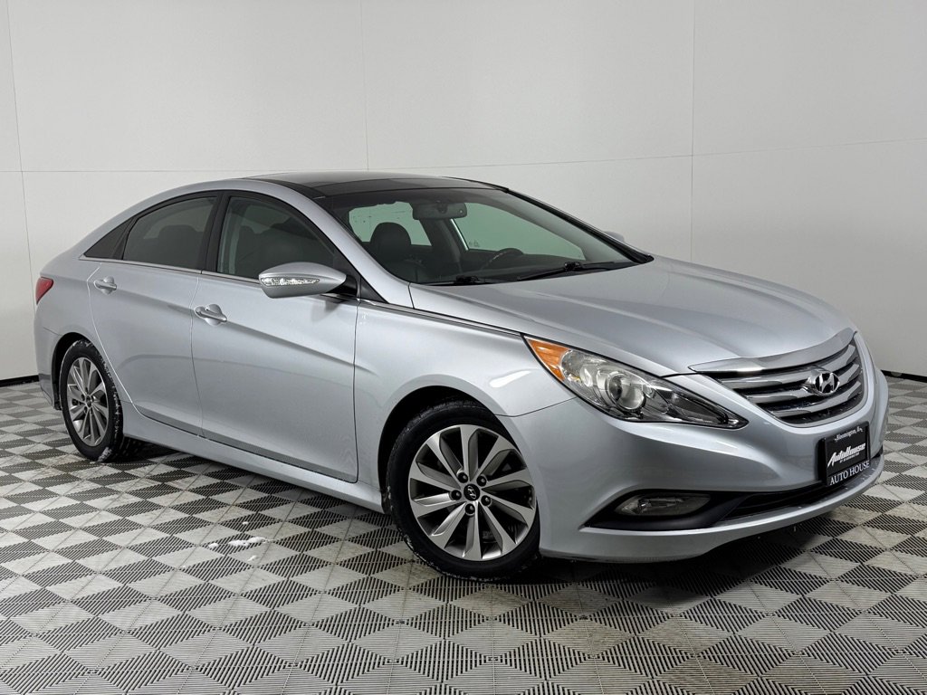 Used 2014 Hyundai Sonata Limited w/ Technology Package 05 image 2