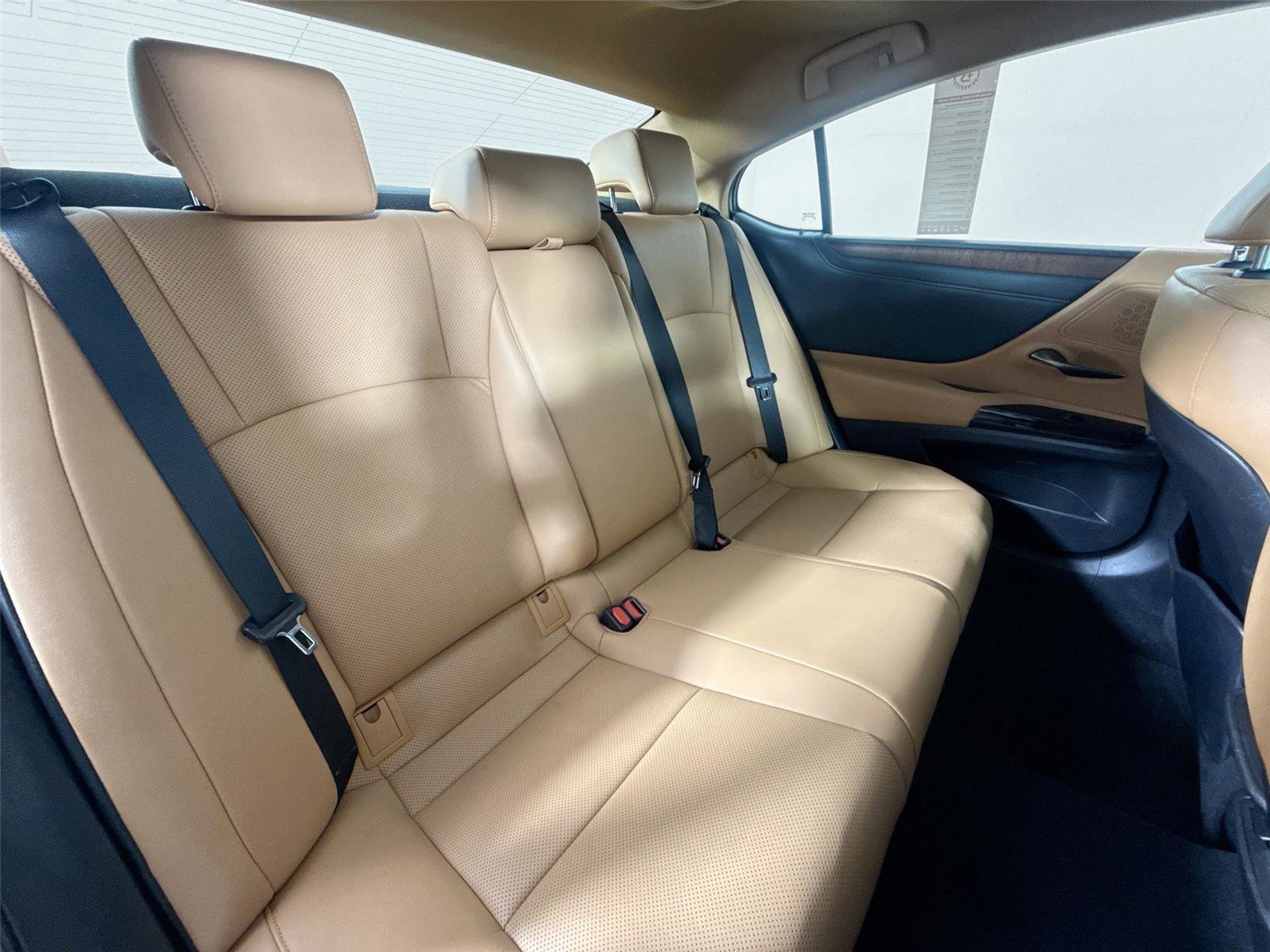 Used 2023 Lexus ES 350 w/ Premium Package image 37