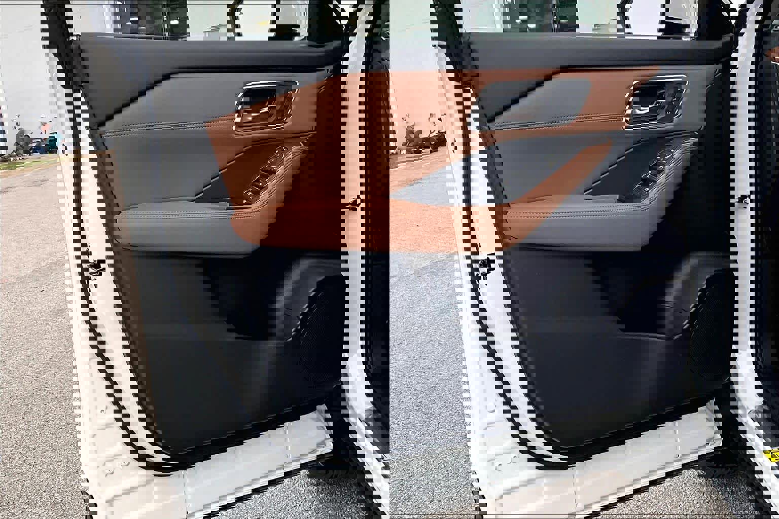 New 2026 Nissan Rogue Platinum image 13