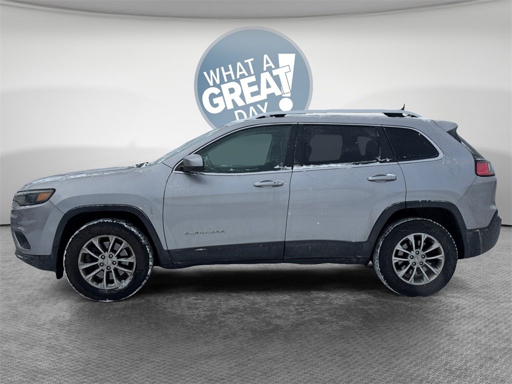 Certified 2019 Jeep Cherokee Latitude Plus w/ Cold Weather Group image 6