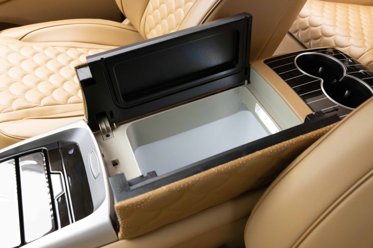 Used 2021 Mercedes-Benz Metris Passenger image 20