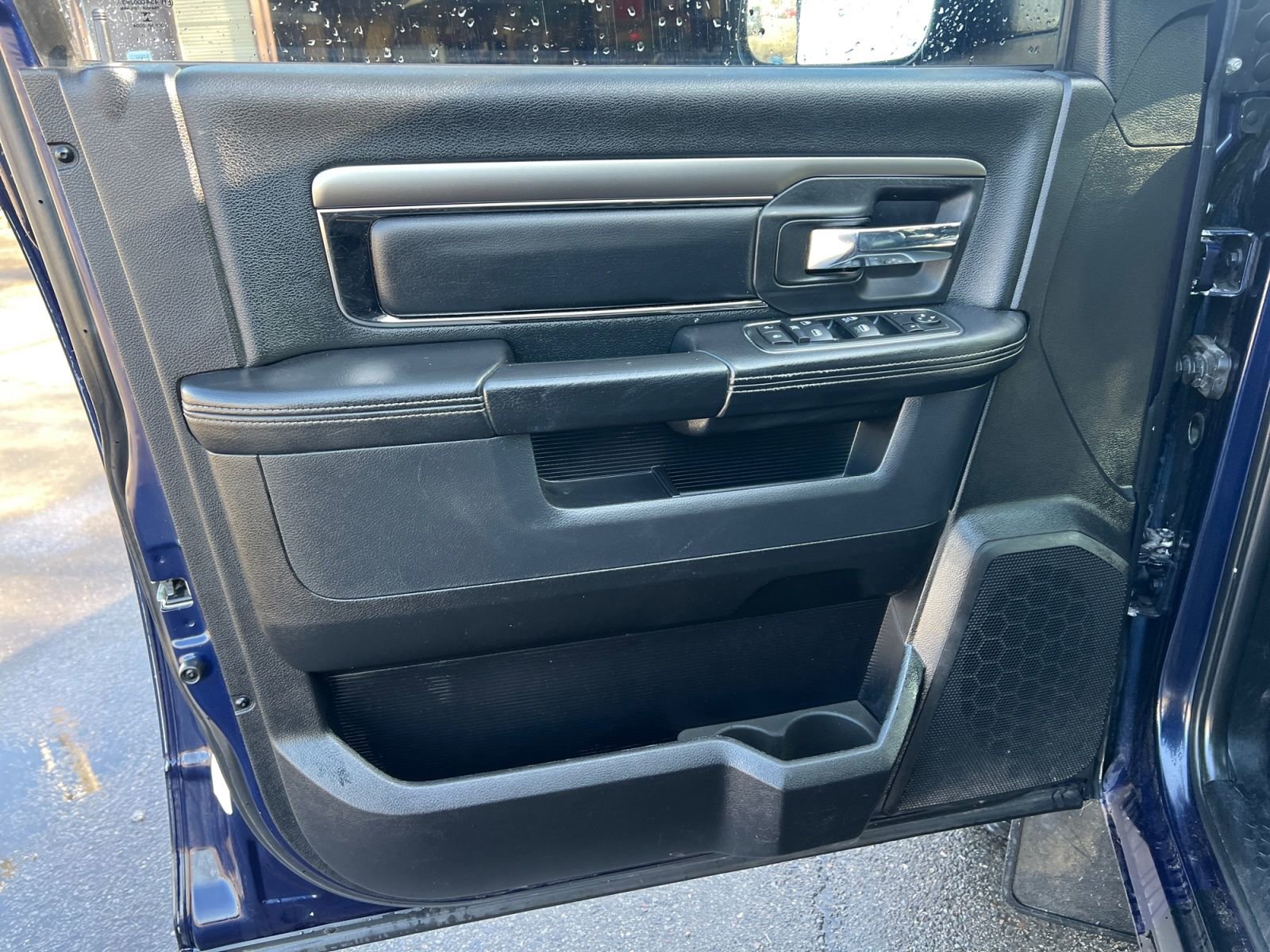 Used 2015 RAM 1500 Sport image 19