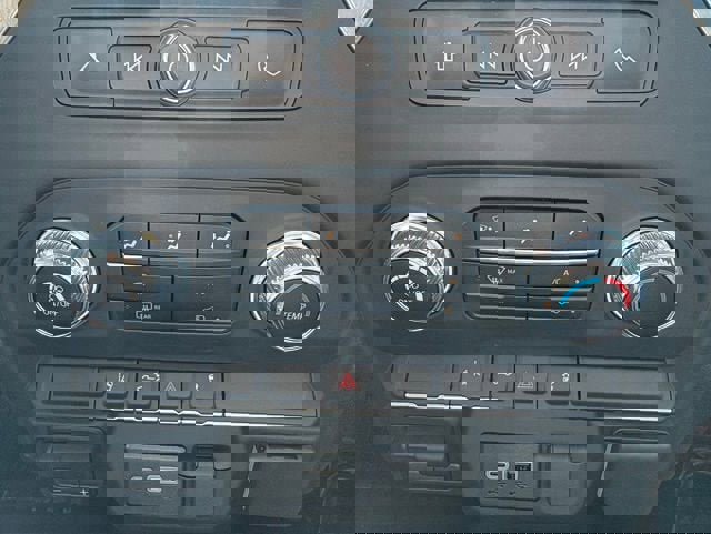 New 2025 GMC Sierra 2500 Pro w/ Convenience Package image 23