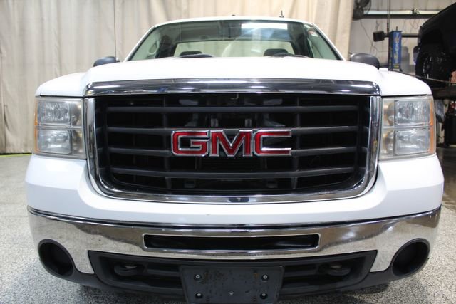 Used 2007 GMC Sierra 2500 W/T image 8