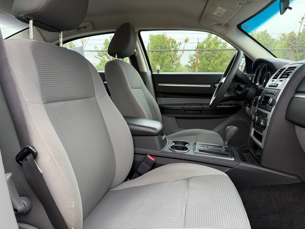 Used 2010 Dodge Charger Rallye RWD image 10