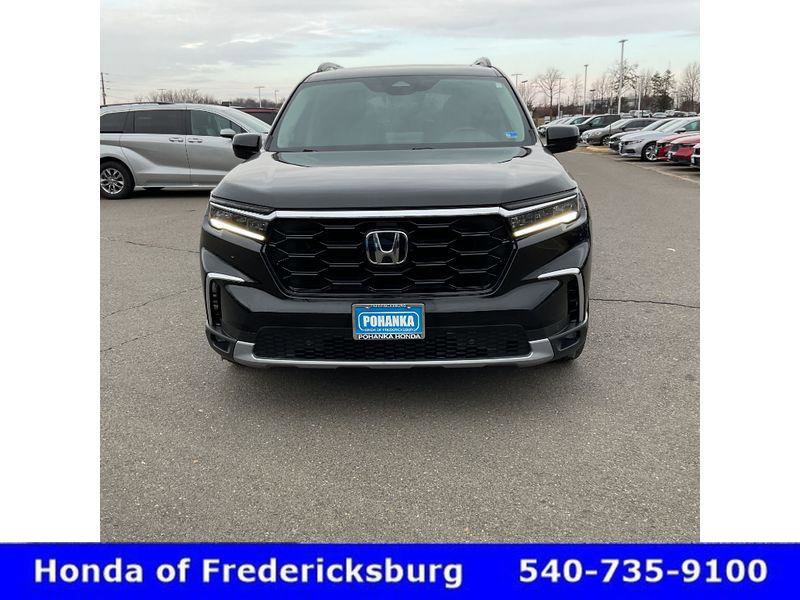 Used 2023 Honda Pilot Touring image 9