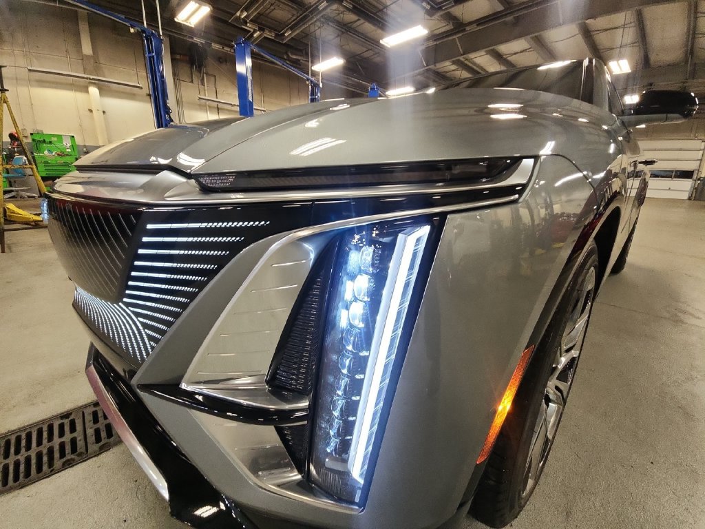 Certified 2026 Cadillac Lyriq Signature Luxury w/ Nappa Leather Package AWD/4WD image 31