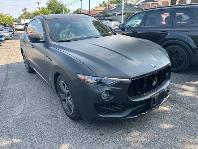 Used 2018 Maserati Levante GranSport AWD/4WD image 3