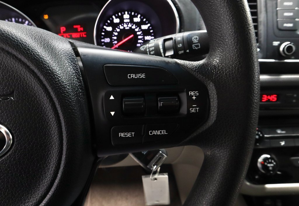 Used 2016 Kia Sedona LX image 26