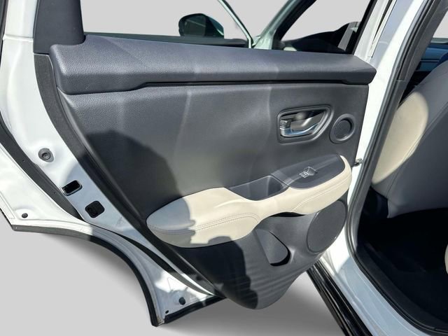 Used 2025 Acura ADX A-Spec image 17