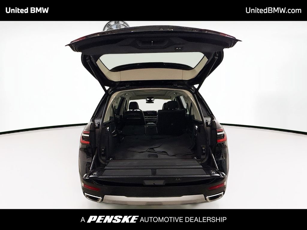 Used 2023 BMW X7 xDrive40i AWD/4WD image 15