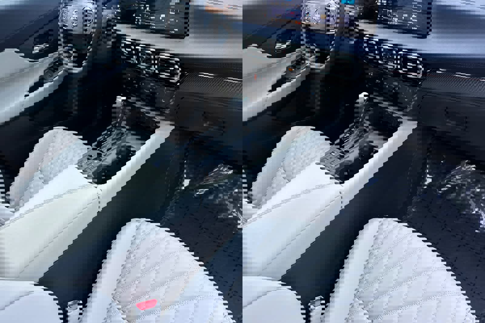 New 2026 Nissan Sentra SL w/ Floor Mat Package image 15