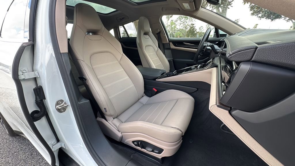 Certified 2025 Porsche Panamera image 18