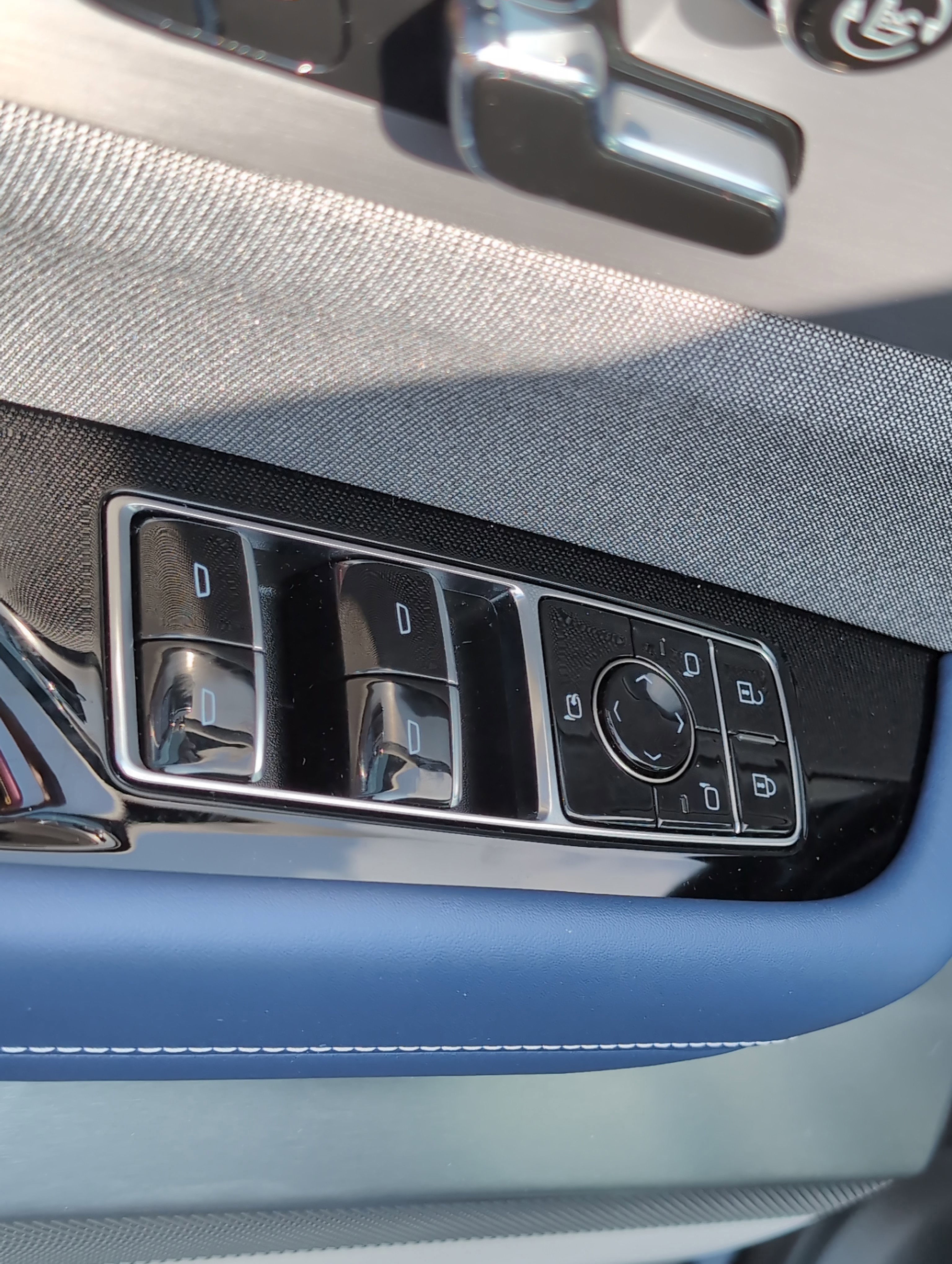 New 2026 Cadillac Vistiq Premium Luxury image 12