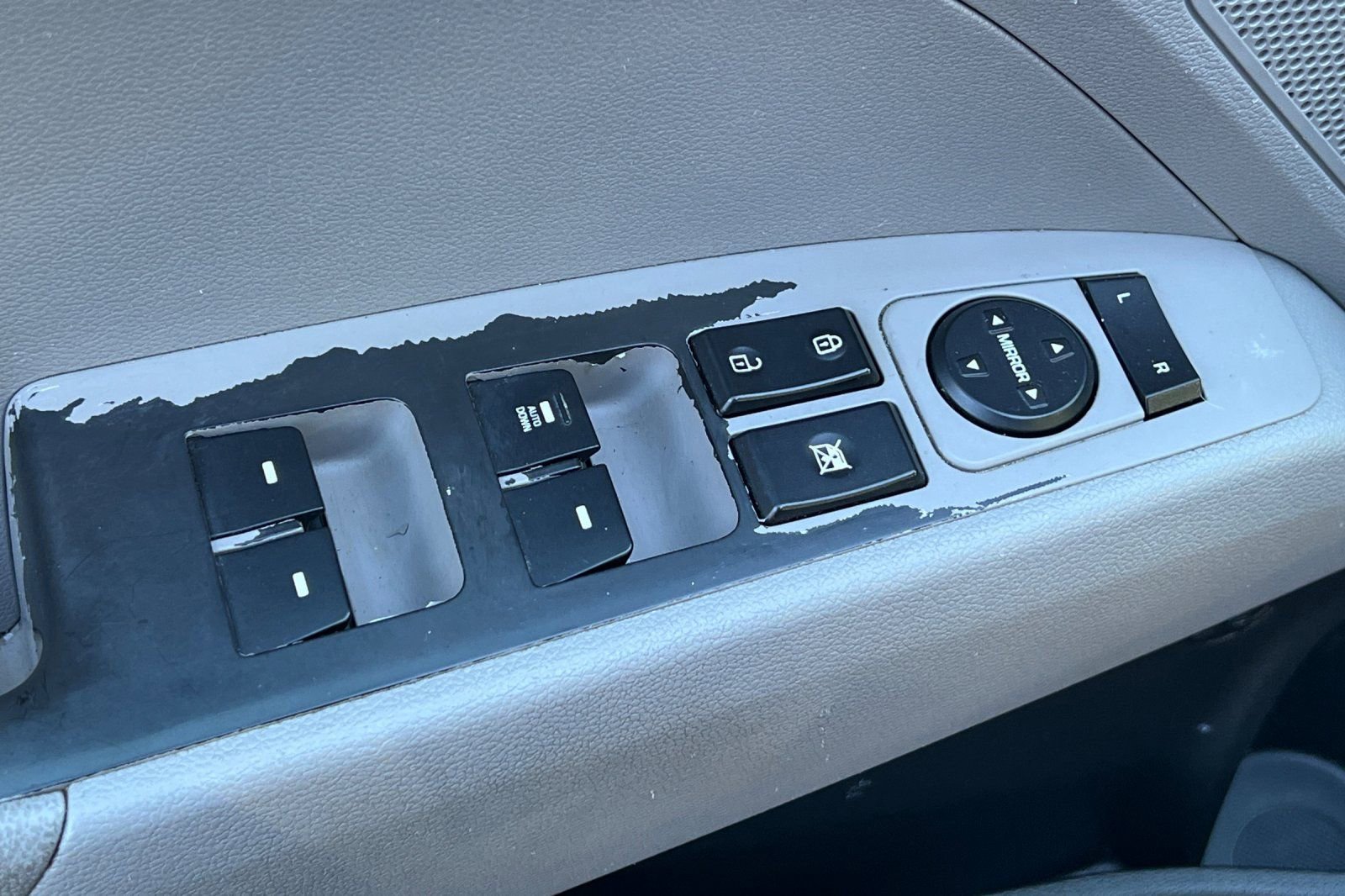 Used 2017 Hyundai Elantra SE image 14