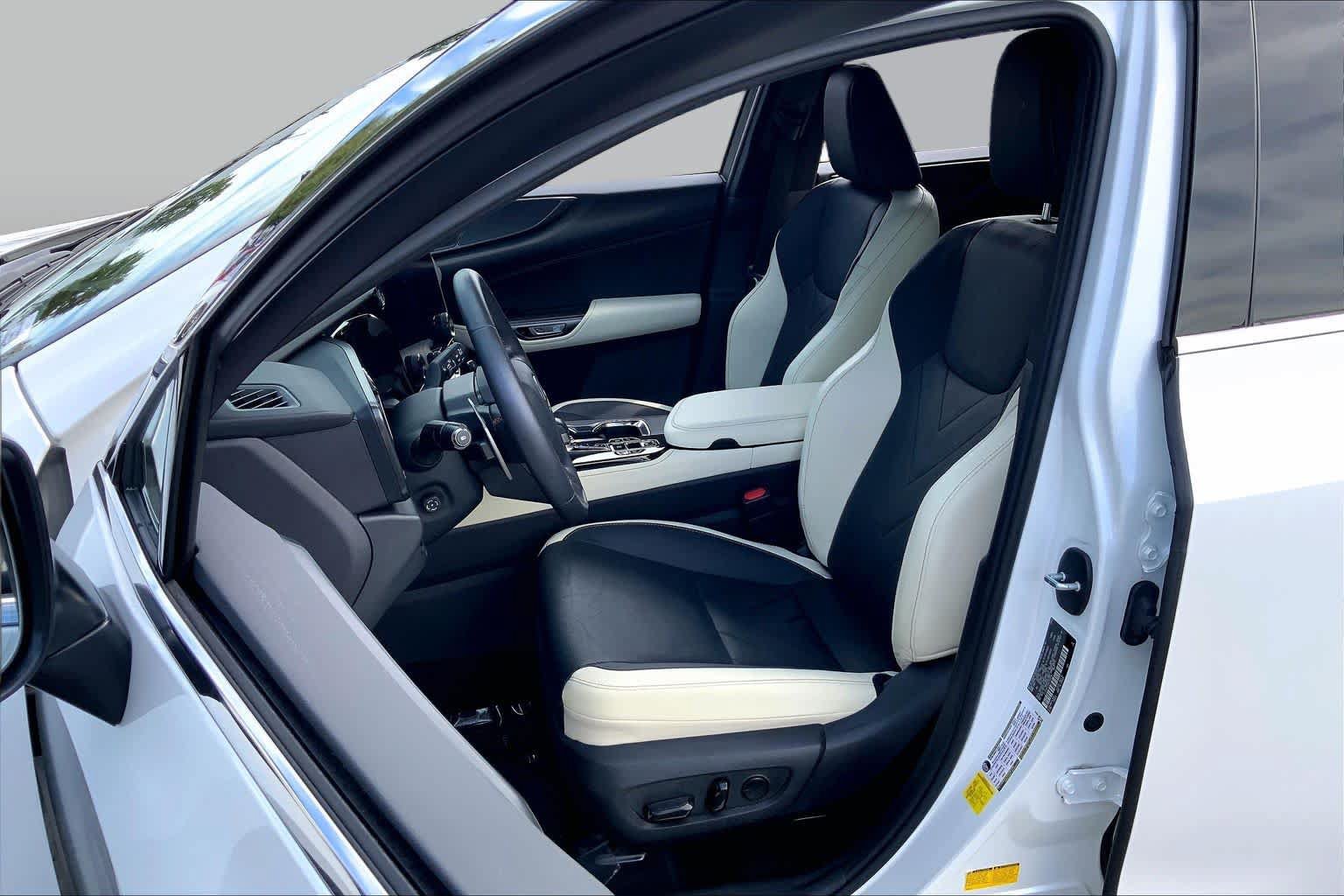 Used 2022 Lexus NX 350 AWD image 8
