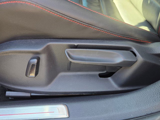 Used 2021 Volkswagen GTI SE image 25