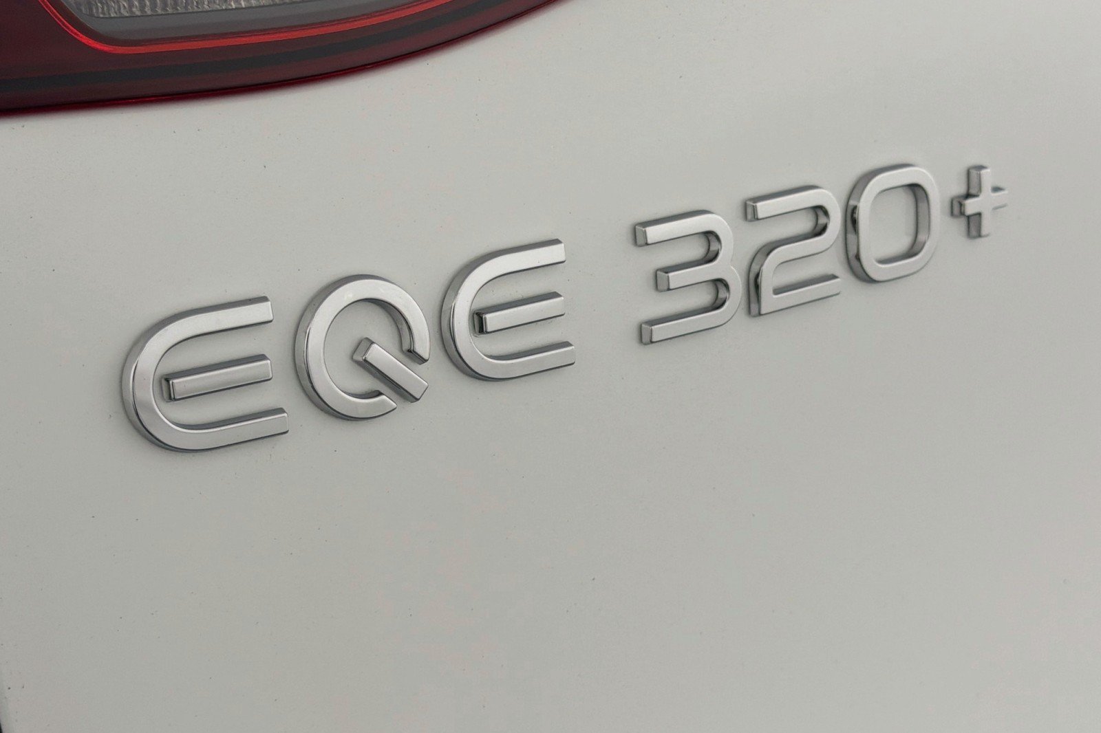New 2027 Mercedes-Benz EQE 320+ SUV image 8