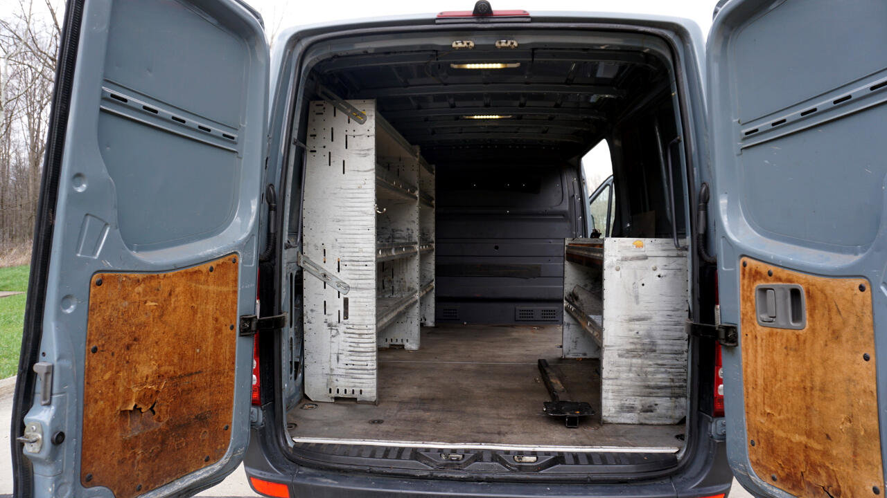 Used 2016 Mercedes-Benz Sprinter 2500 image 19
